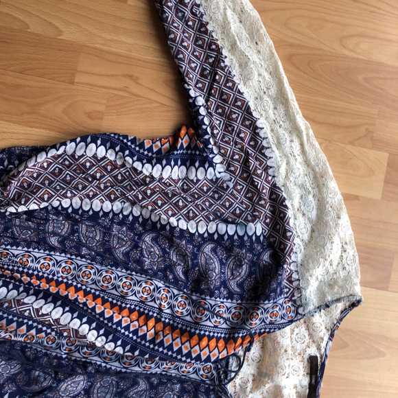 Axel Hazel Blouse Size M - Picture 5 of 8